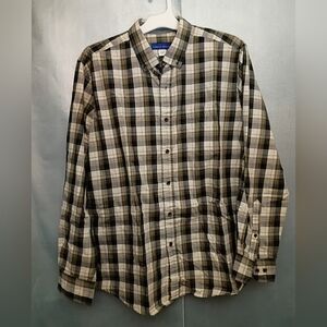 Simply Styled Men's Plaid Shirt - Black, White, and Tan